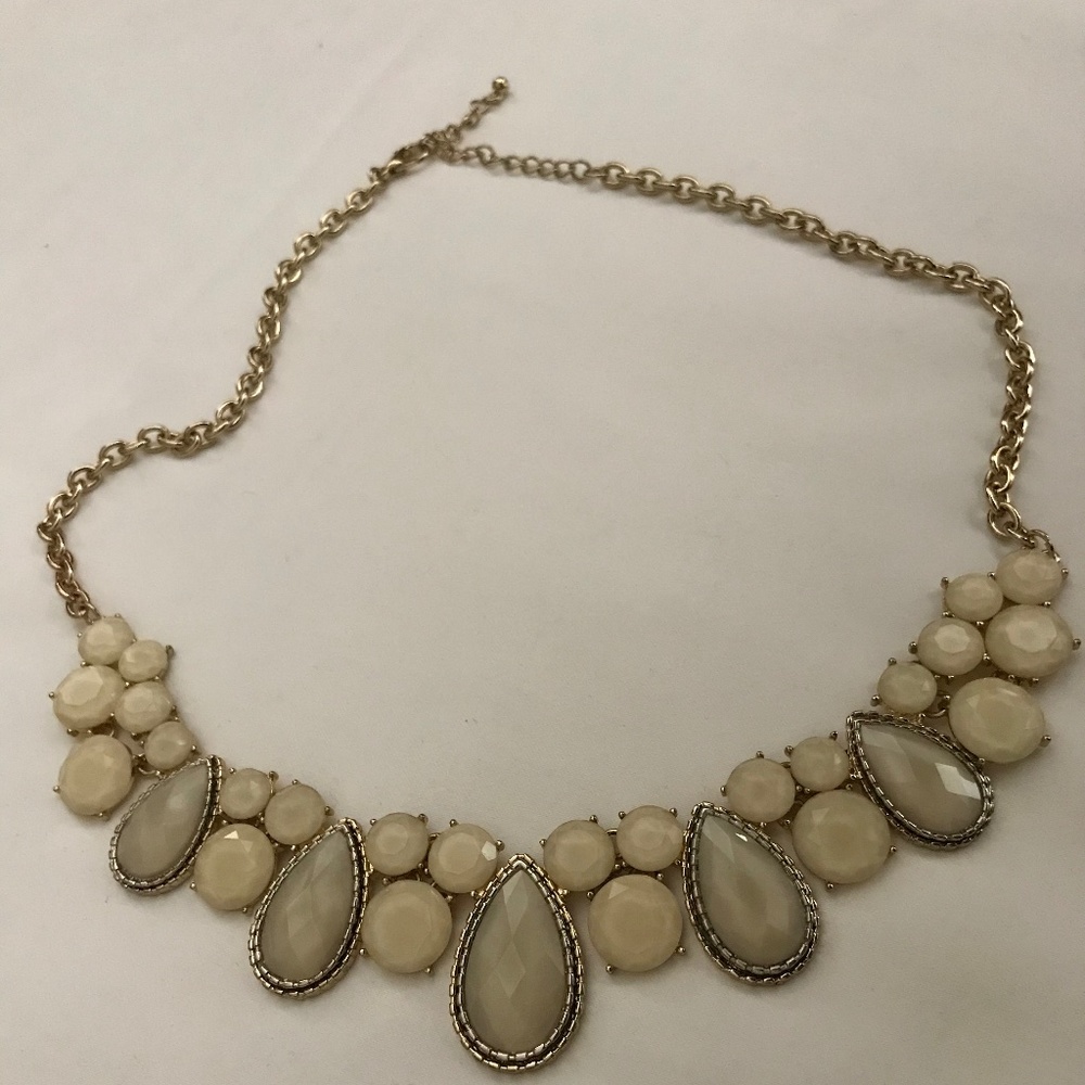 Ann Taylor statement necklace
